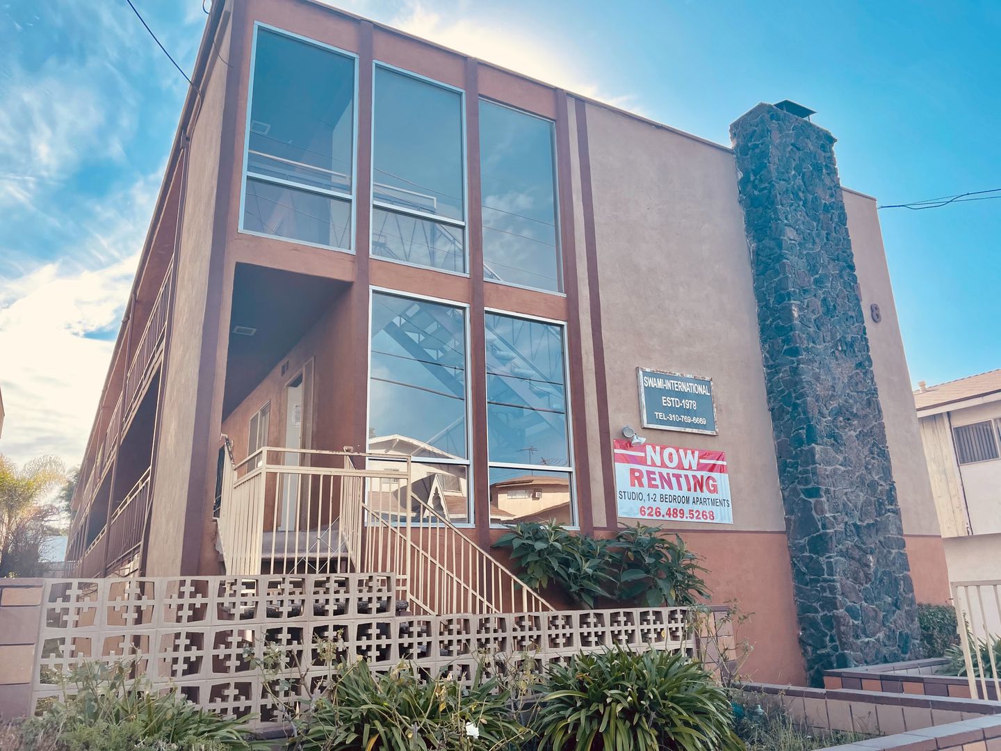 Inglewood Apartment: 518 Evergreen St.