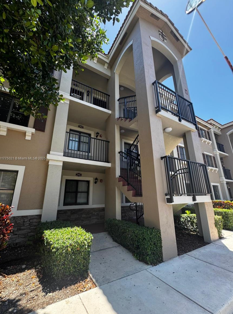 Cutler Bay Condo: 22621 SW 88 Place #302