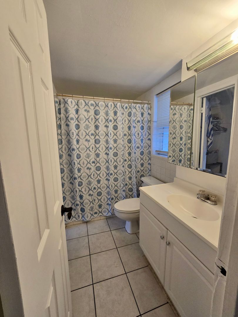 Harbordale Condo apt 1 11 of 12