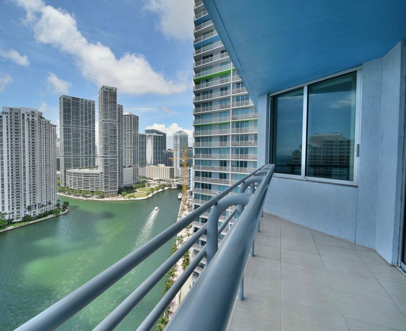 Miami Condo: 335 S Biscayne Blvd