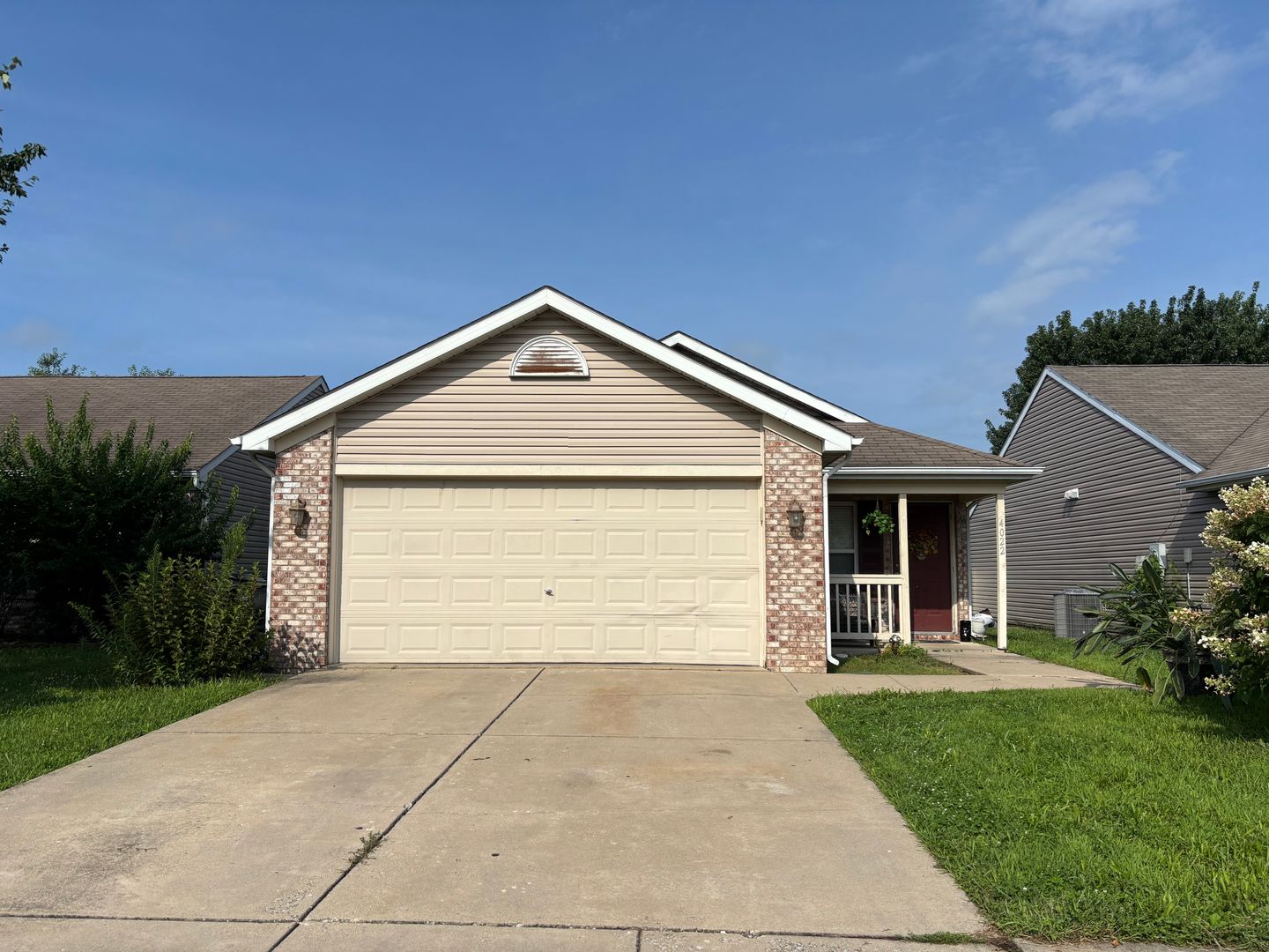 Lafayette House: 4022 Homerton St