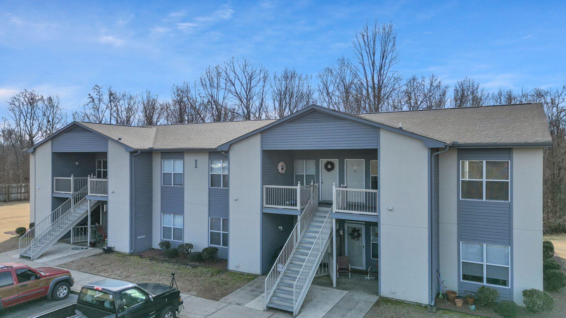 Killen Apartment: 615 Locke Six Rd