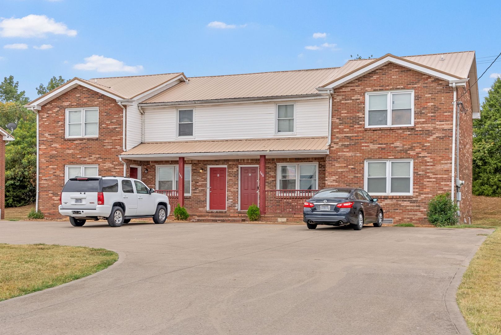 Clarksville Apartment: 146 Darlene Dr.