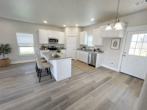 Adorable Home in Quiet Neighborhood – photo 1