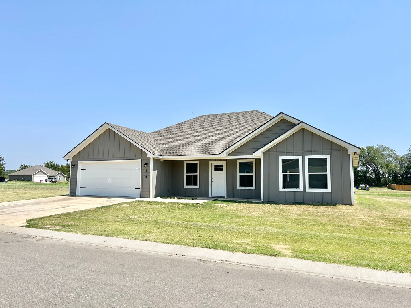 Durant House: 410 Kats Ave