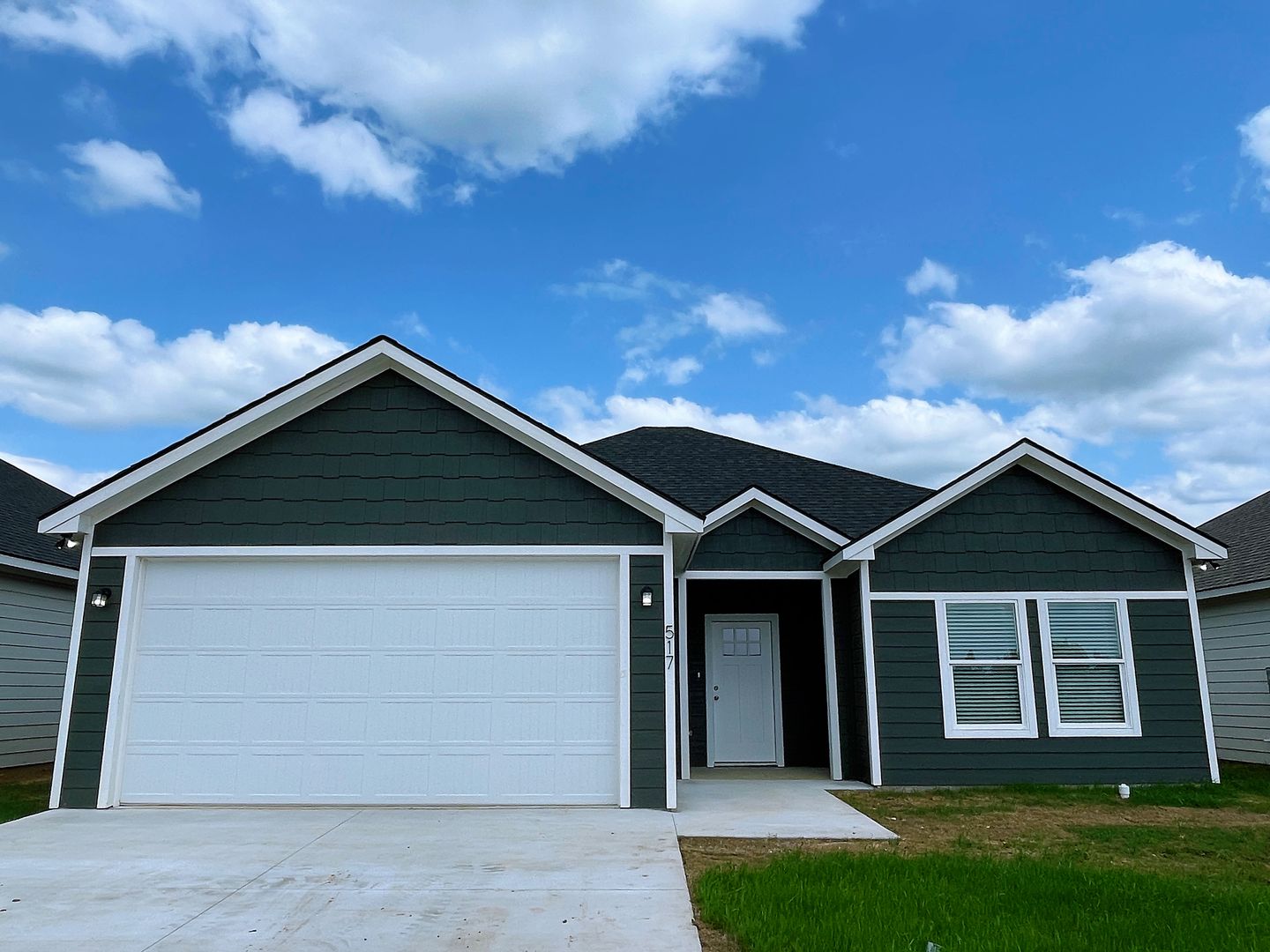 Cozy 3 bed, 2 bath close to City Center 