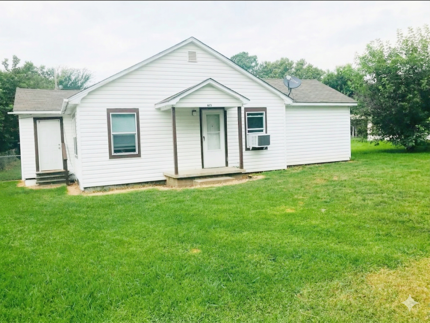 Durant House: 613 N 11th Ave