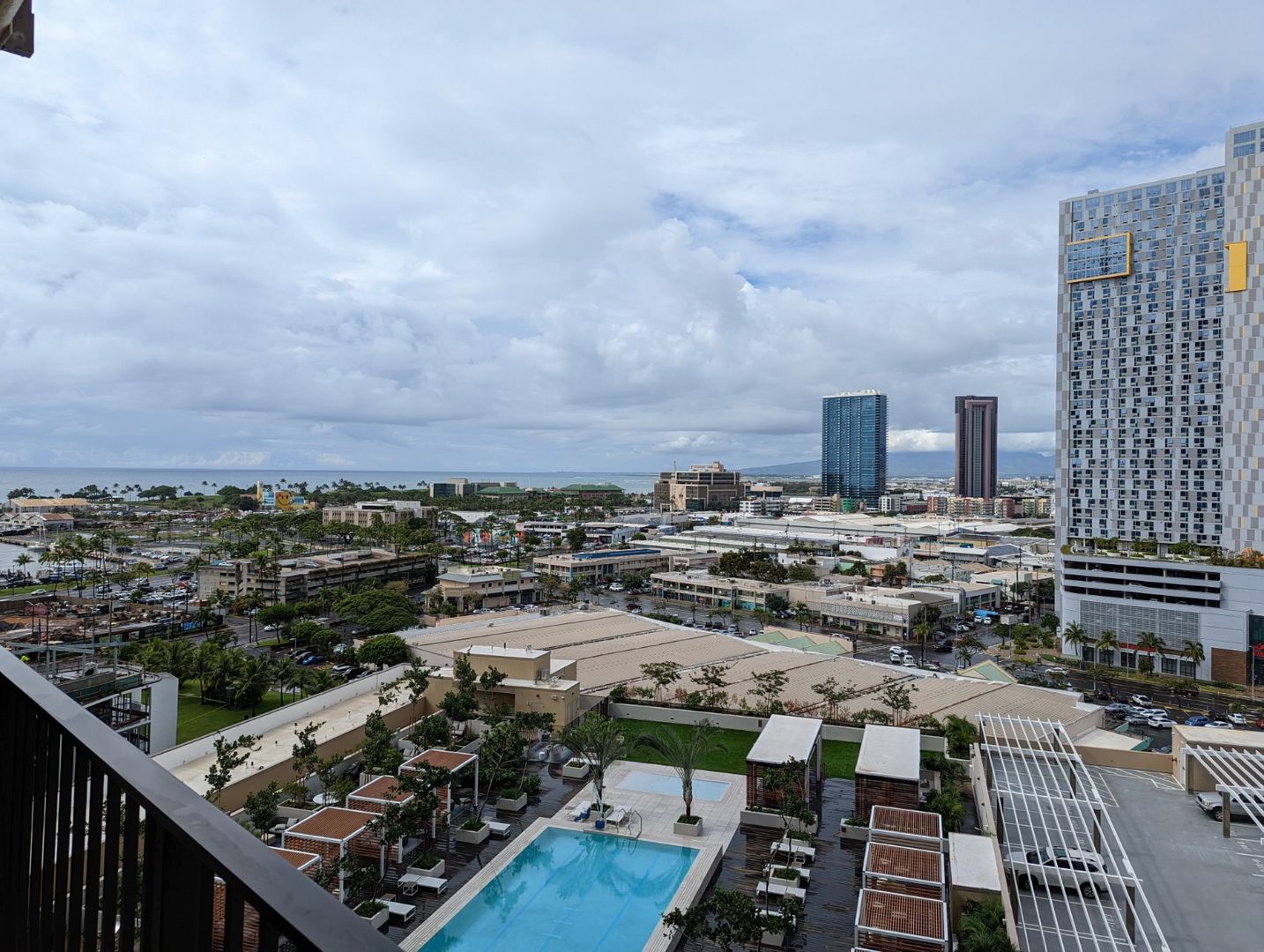 HONOLULU Apartment: 987 QUEEN STREET #1413