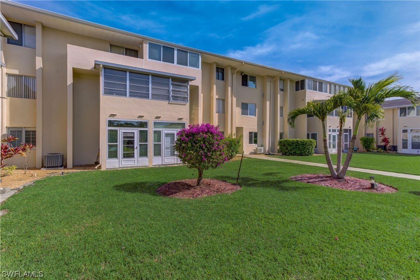 Lehigh Acres Condo: 333 Joel Blvd #138