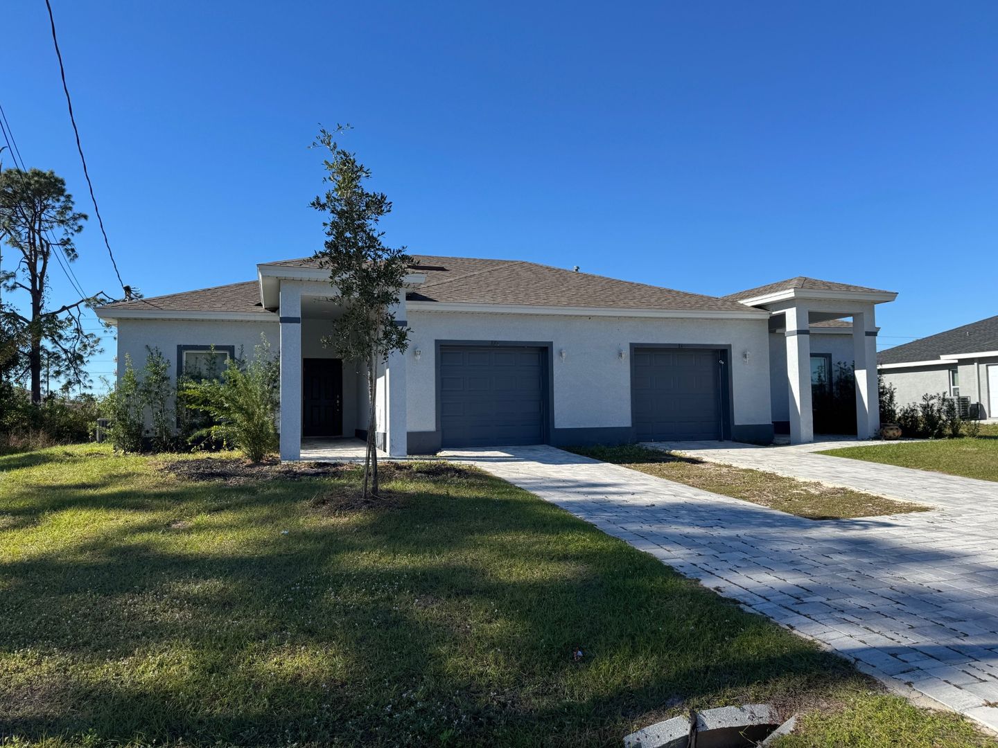 Lehigh Acres House: 123 Pine Lane