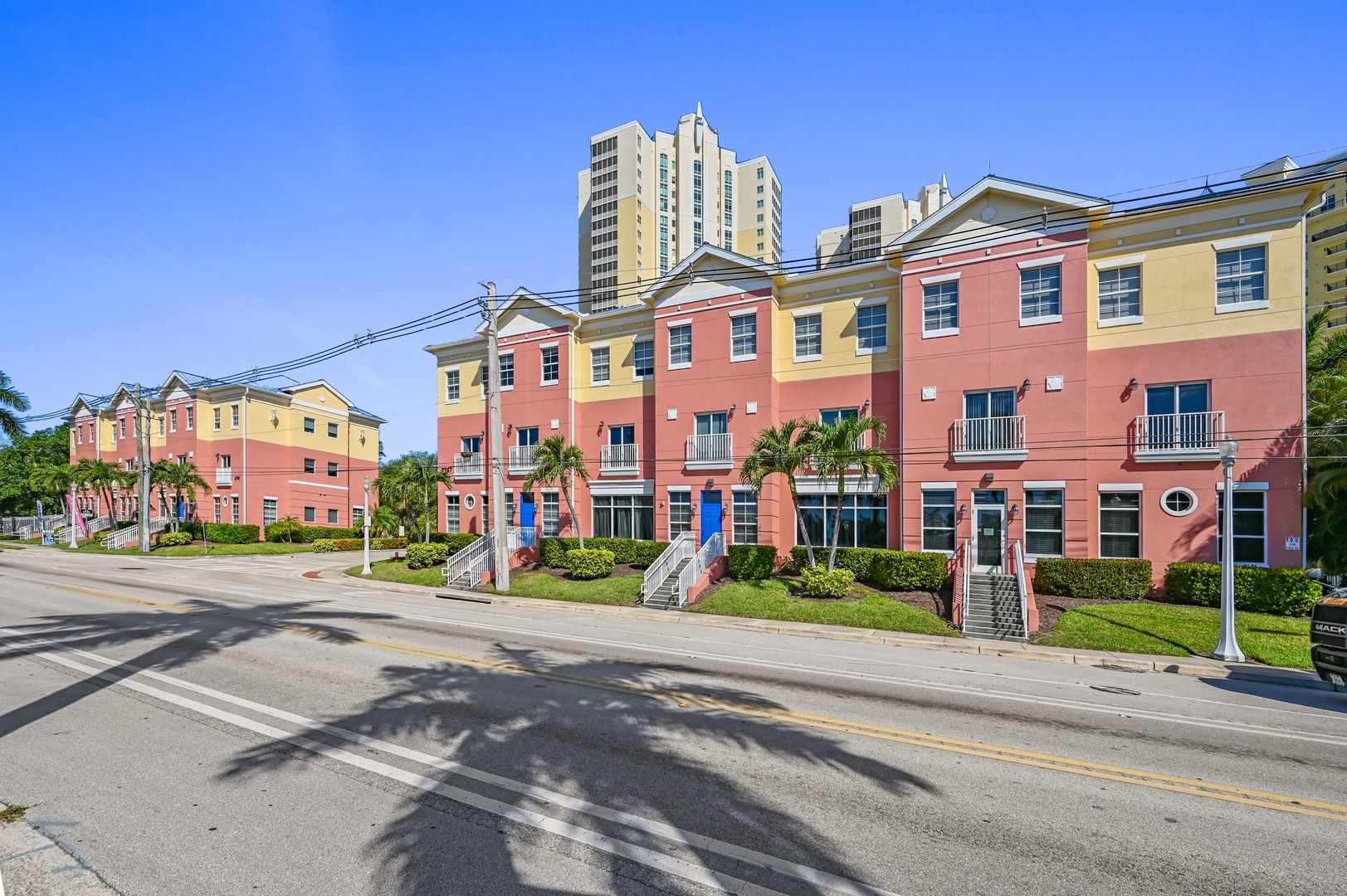 Frot Myers Apartment: 2741 First Street