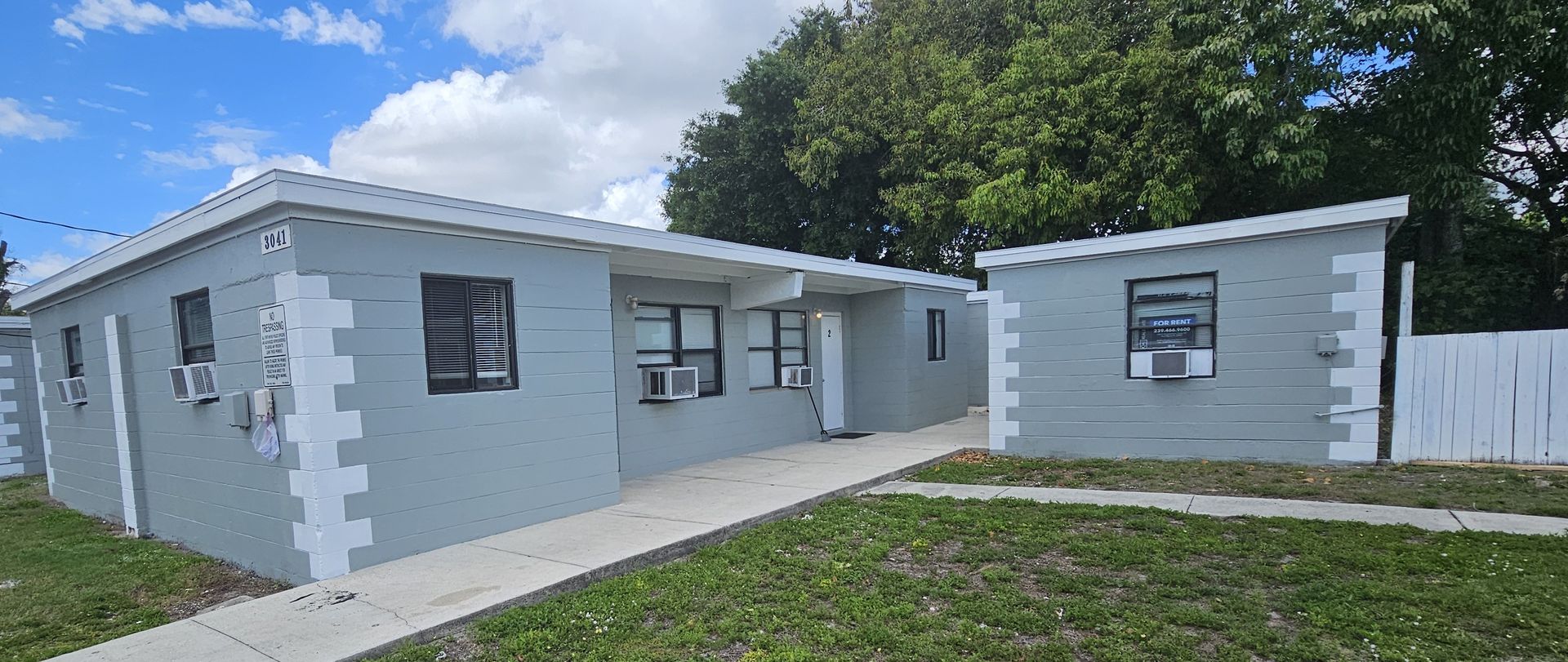 Fort Myers Apartment: 3041 Second Street