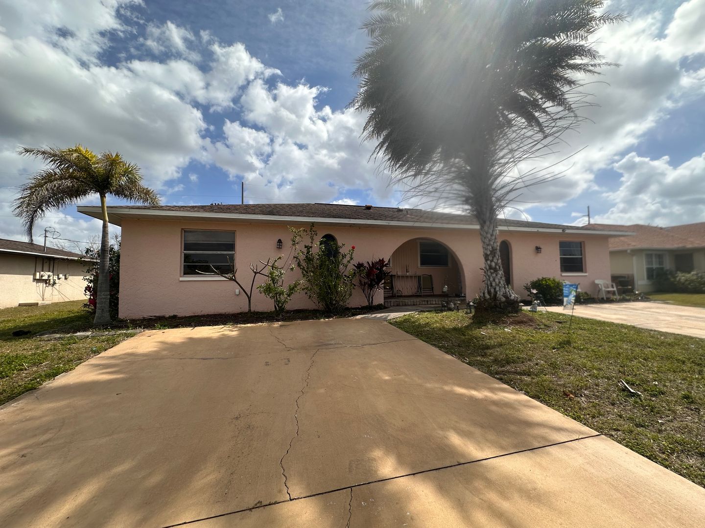 Cape Coral House: 3709 SW Santa Barbara Place