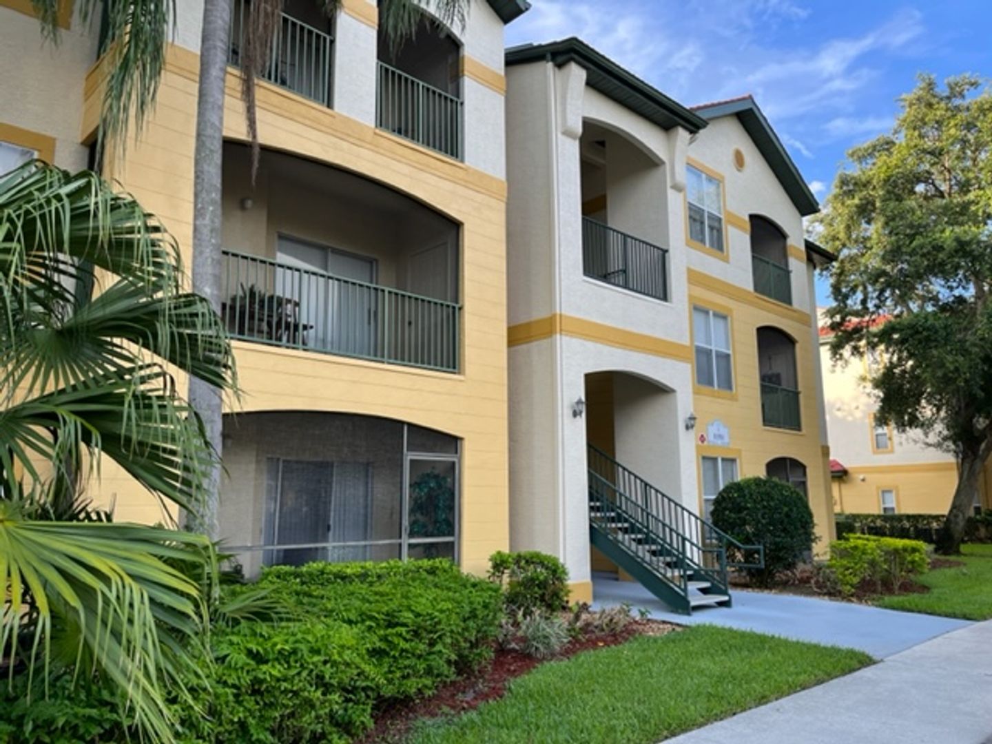 Fort Myers House: 11511 Villa Grand, #508,