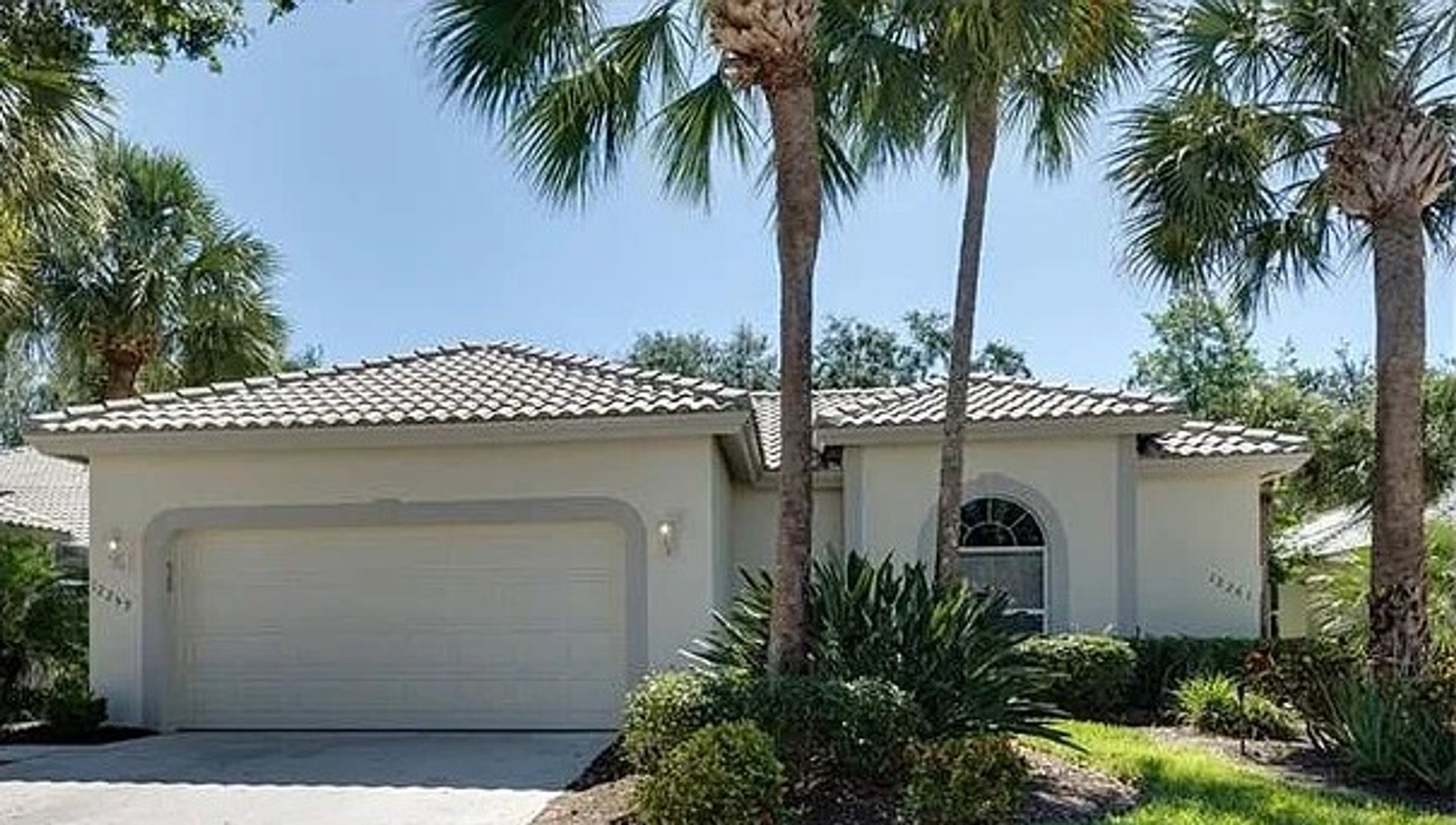 Fort Myers House: 12259 Championship Cir