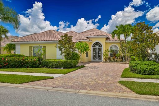 NOW AVAILABLE - Gorgeous 3/2 Plus Den Pool Home in Verona Walk! – photo 1