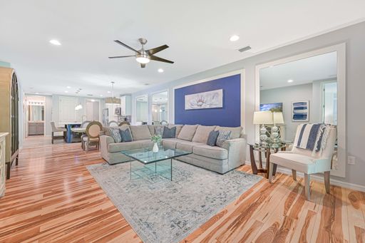 NOW AVAILABLE - Villa in Naples Reserve!! – photo 1