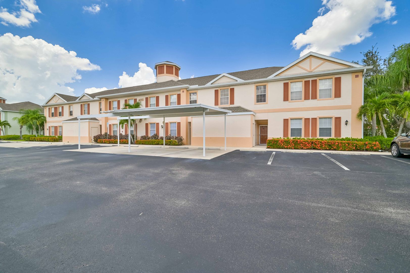 Fort Myers Condo: 4255 Liron Ave #103