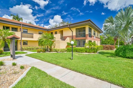 * Renovated 1/1 Condo ~ Annual Lease, Whiskey Creek ** – photo 1
