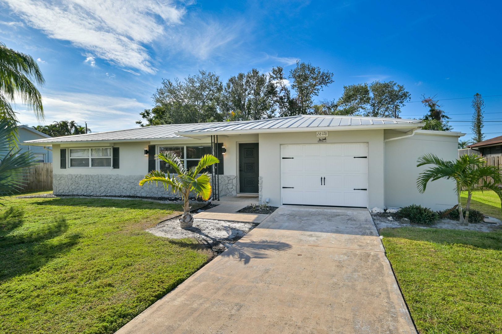 Bonita Springs House: 28178 Sunset Drive