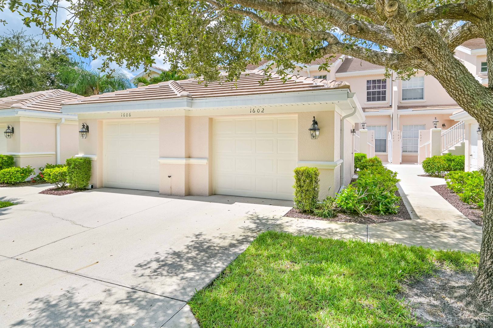 Naples Condo: 6215 Wilshire Pines Circle #1602