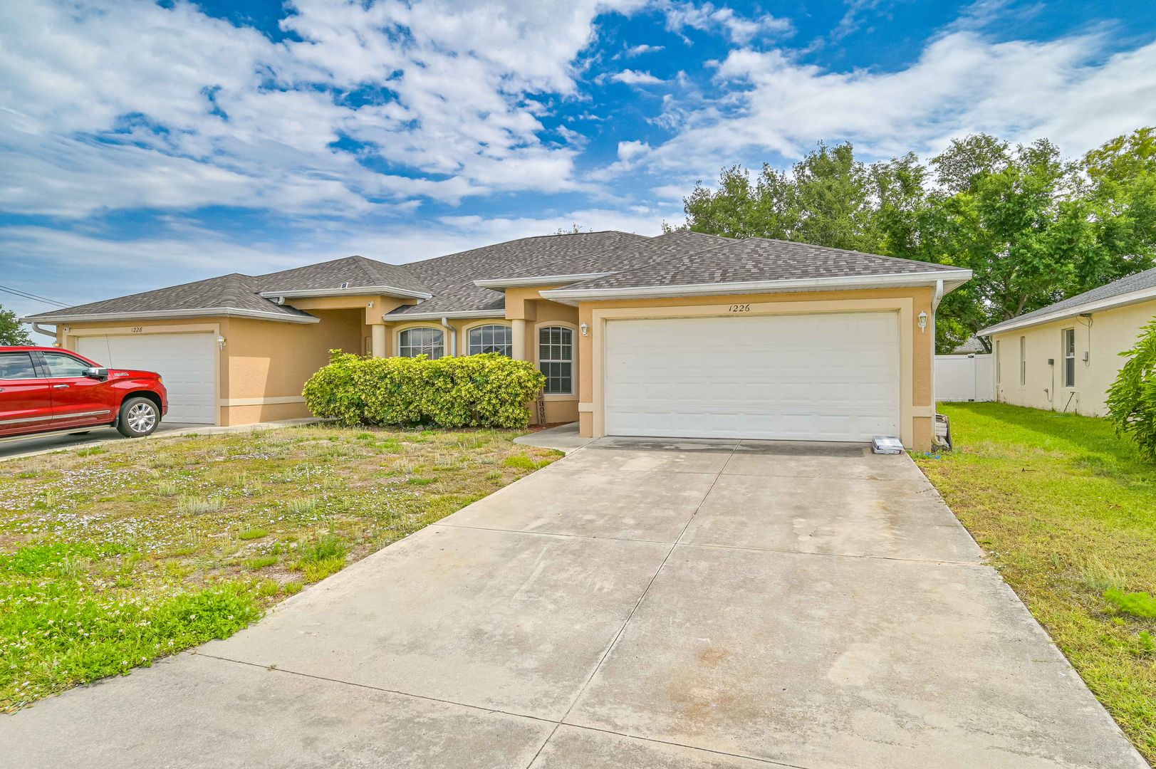 Cape Coral House: 1226 SE 6th St