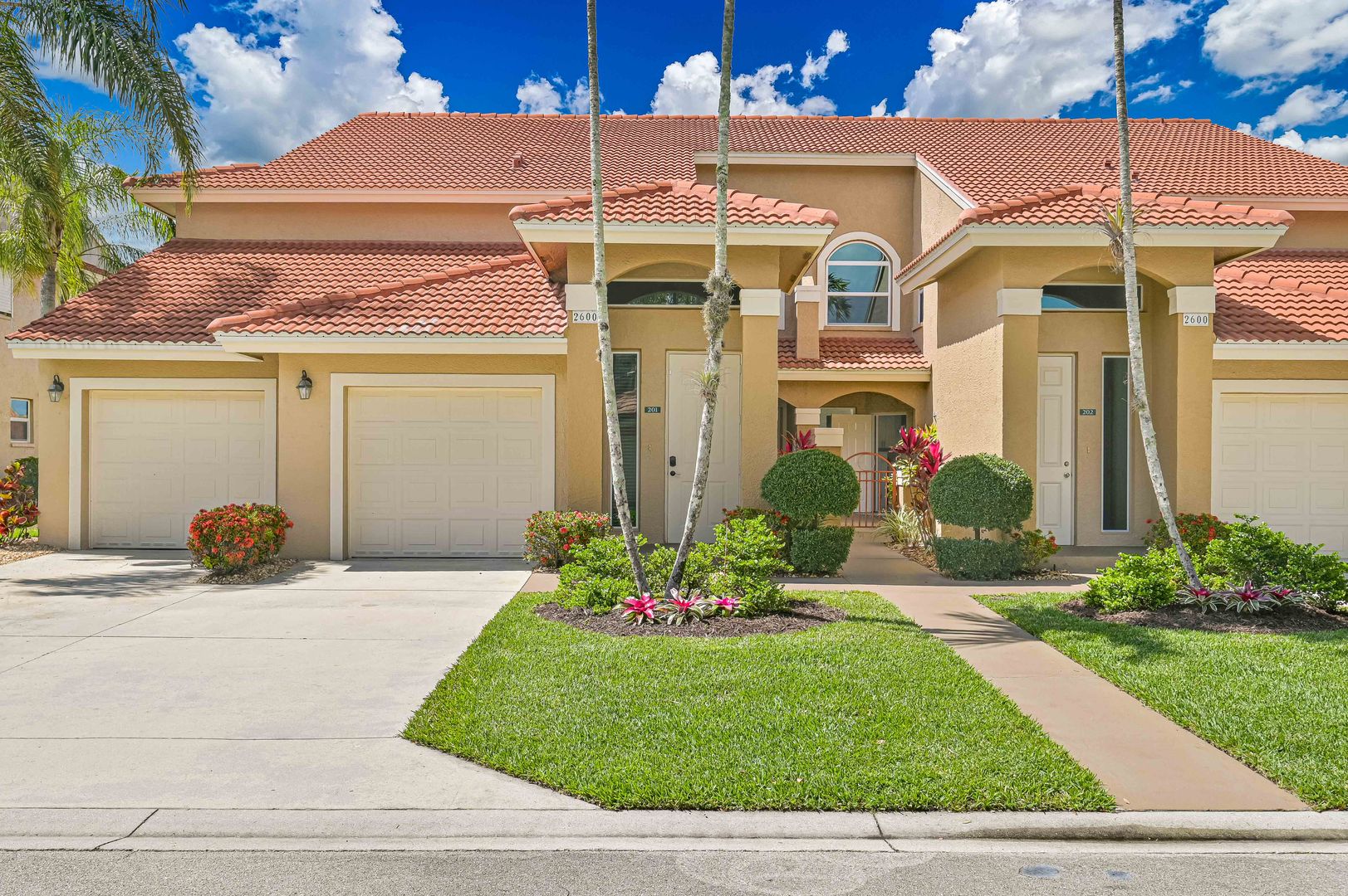 Naples House: 2600 Marshcreek Ln #201