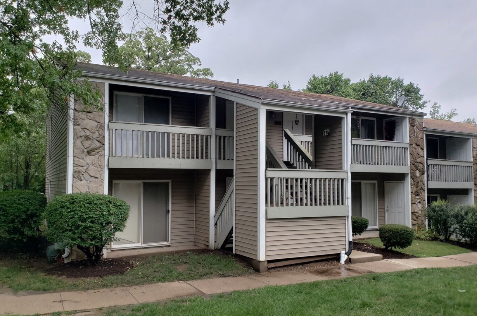 OLIVETTE Apartment: 1101 OLIVE VILLAGE CT