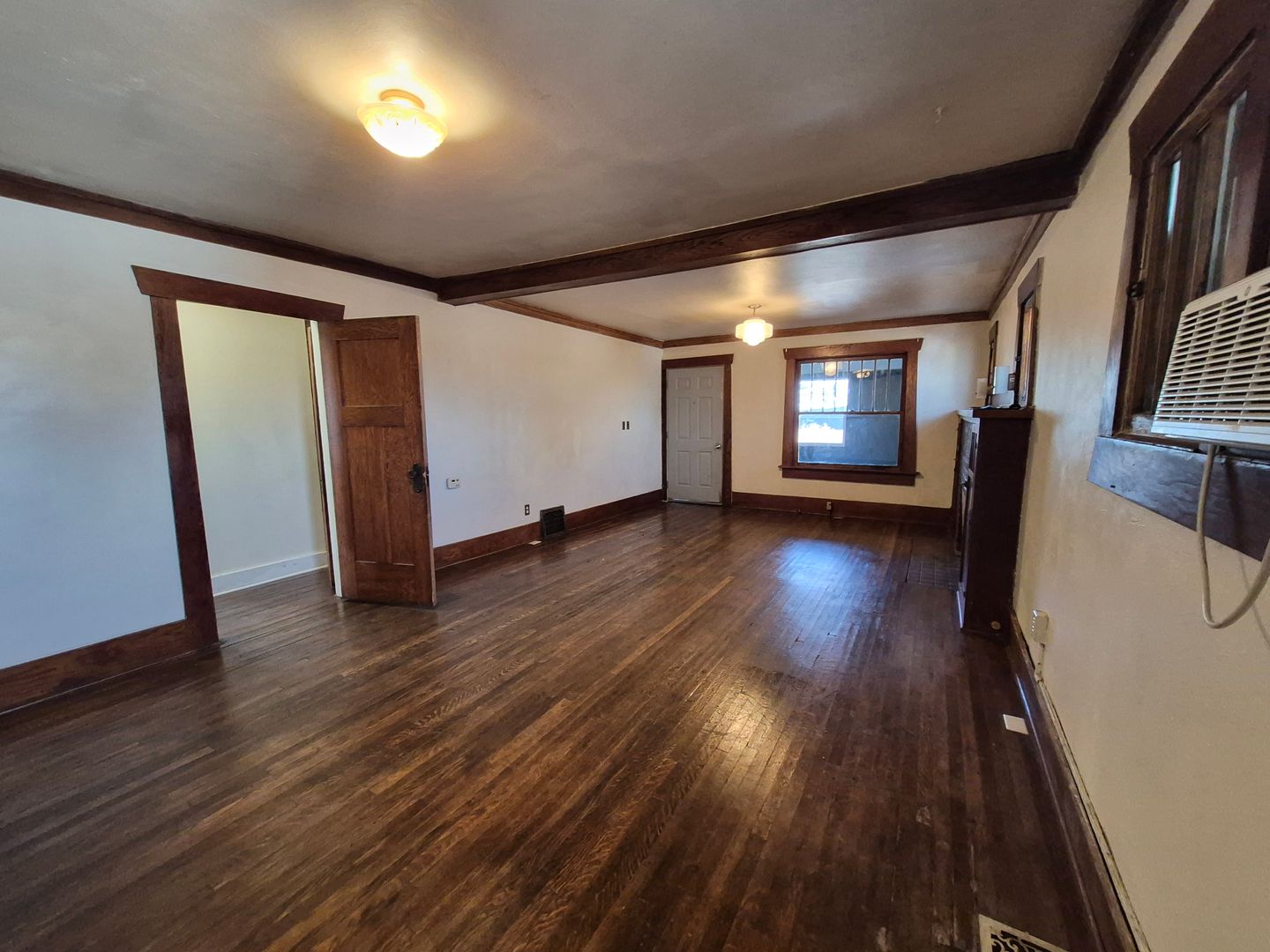 Des Moines House: 2708 Mondamin Avenue