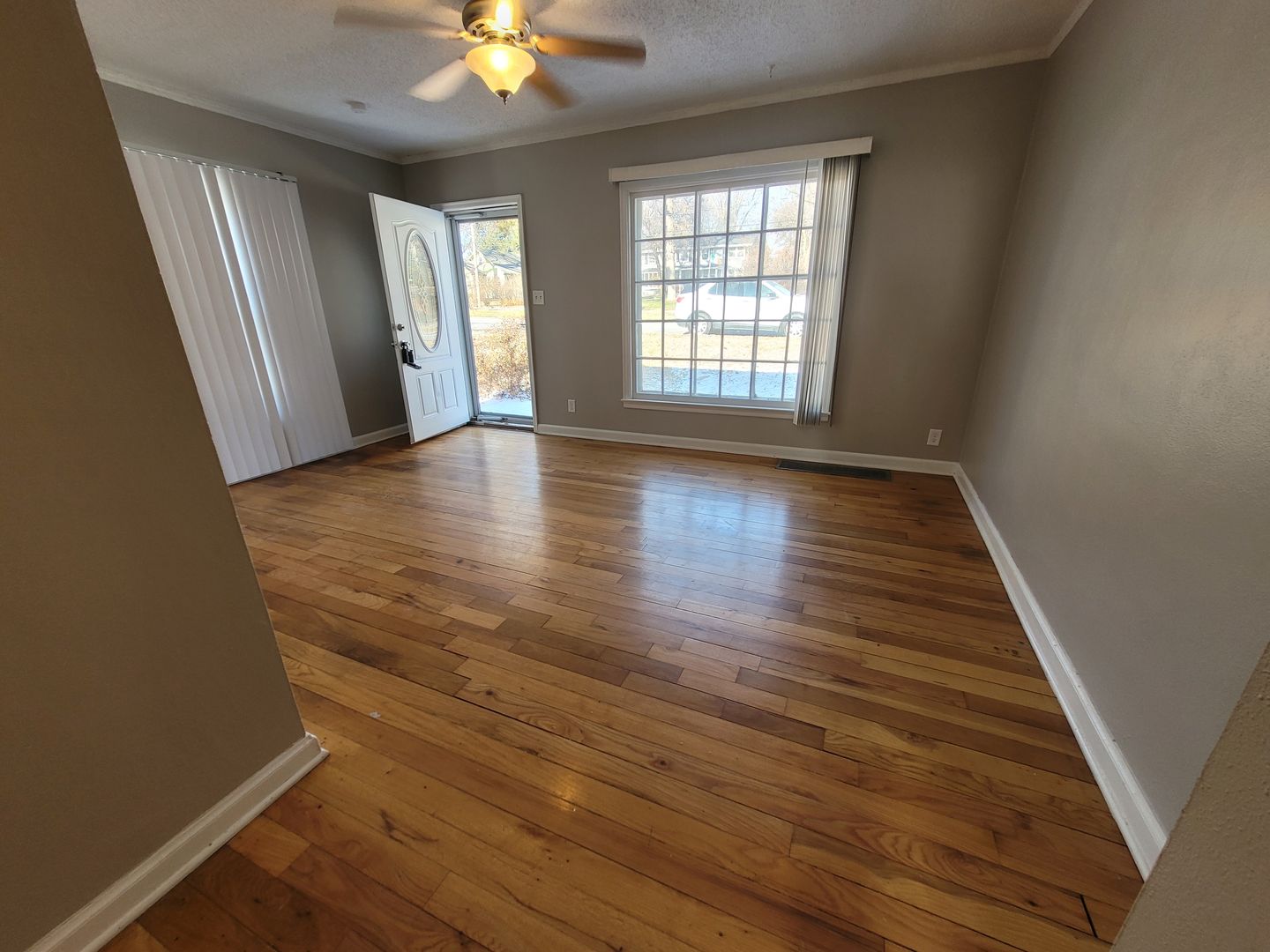 Des Moines Multiplex: 3810 Urbandale Avenue