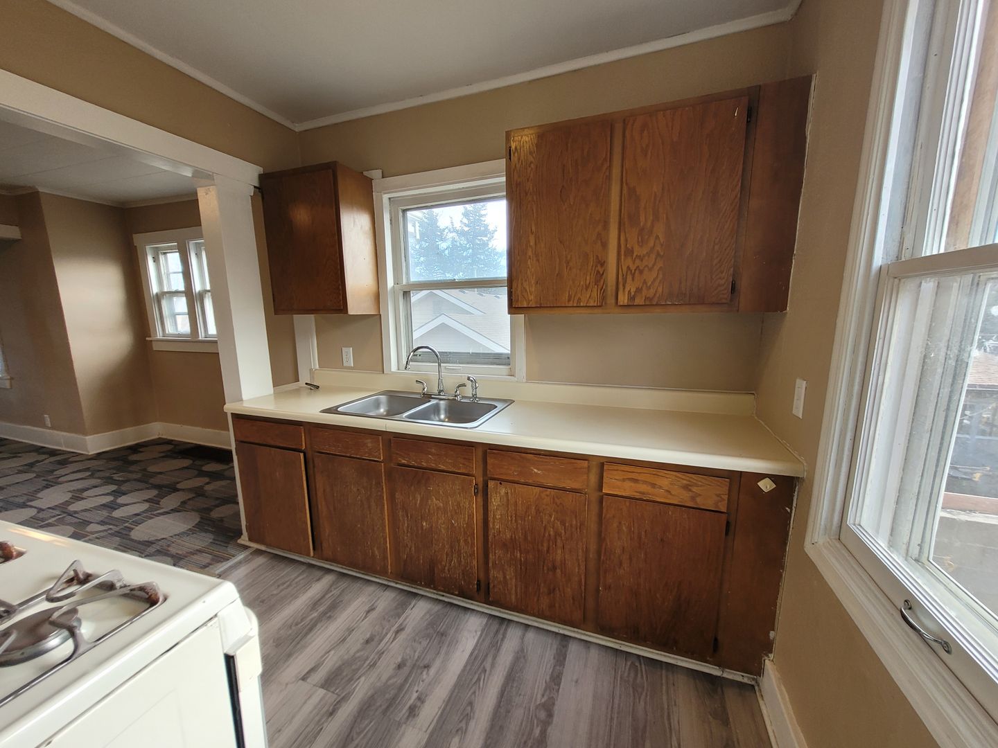 Des Moines House: 3812 Center Street