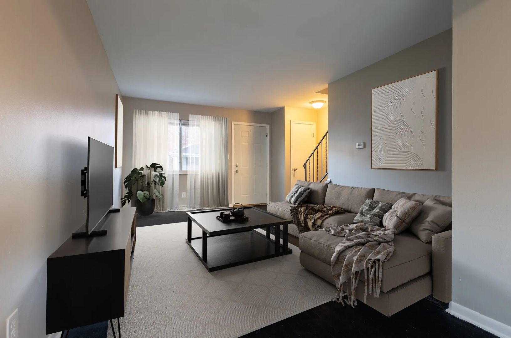 Columbus Apartment: 892 N Meadows Ct