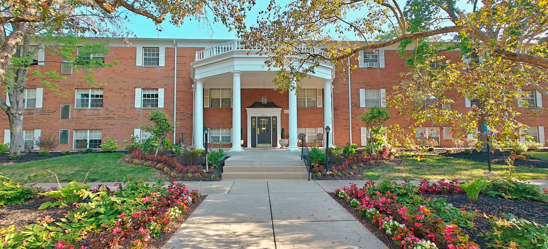 Columbus Apartment: 4577 Olentangy River Rd