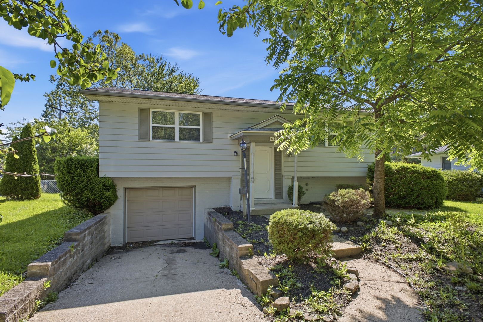 Columbus House: 6406 Dalewood Rd
