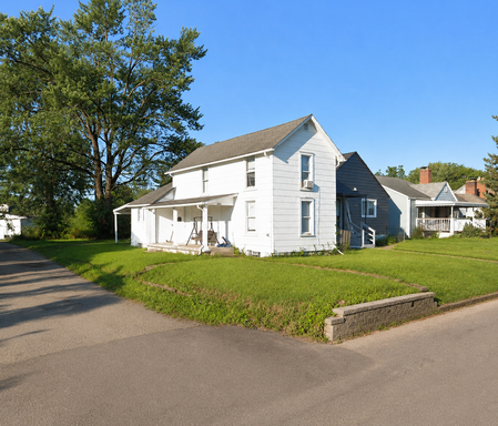 Eastmoor Home with 4 Bedrooms, 2 Baths, Basement & Fenced Yard – photo 1