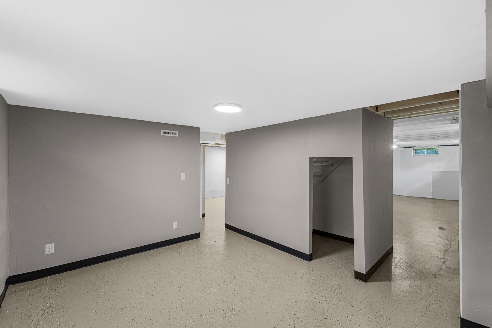 Gallery Image 19