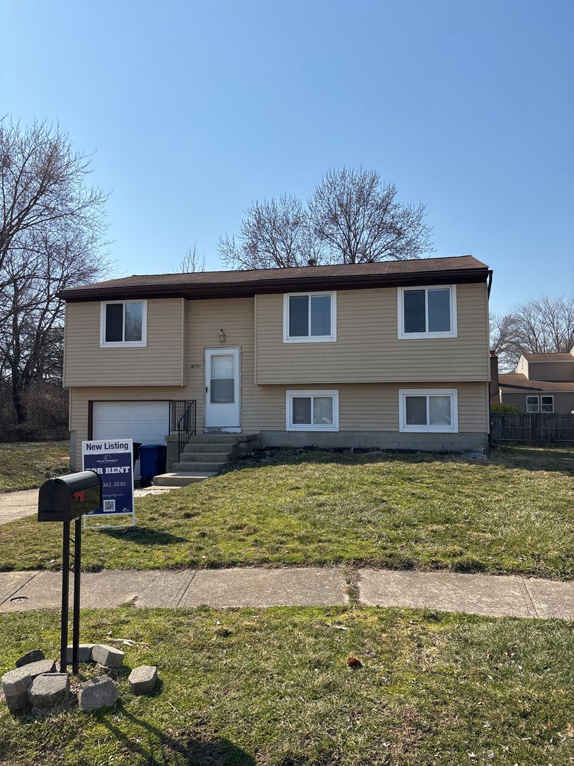Columbus House: 3770 Zephyr Pl