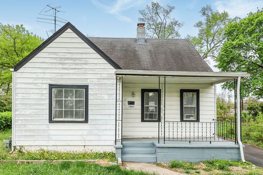 Renovated 3-Bedroom Home with Basement and Detached Garage – photo 1
