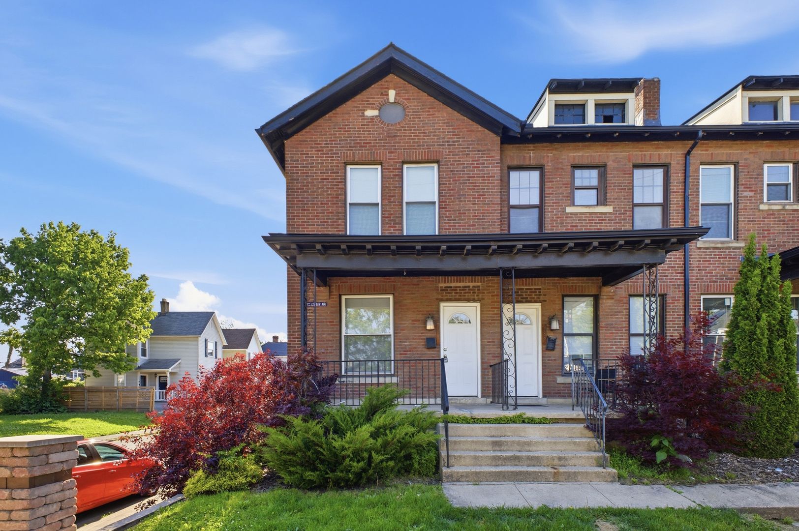 Columbus Apartment: 387-393 Saint Clair Ave
