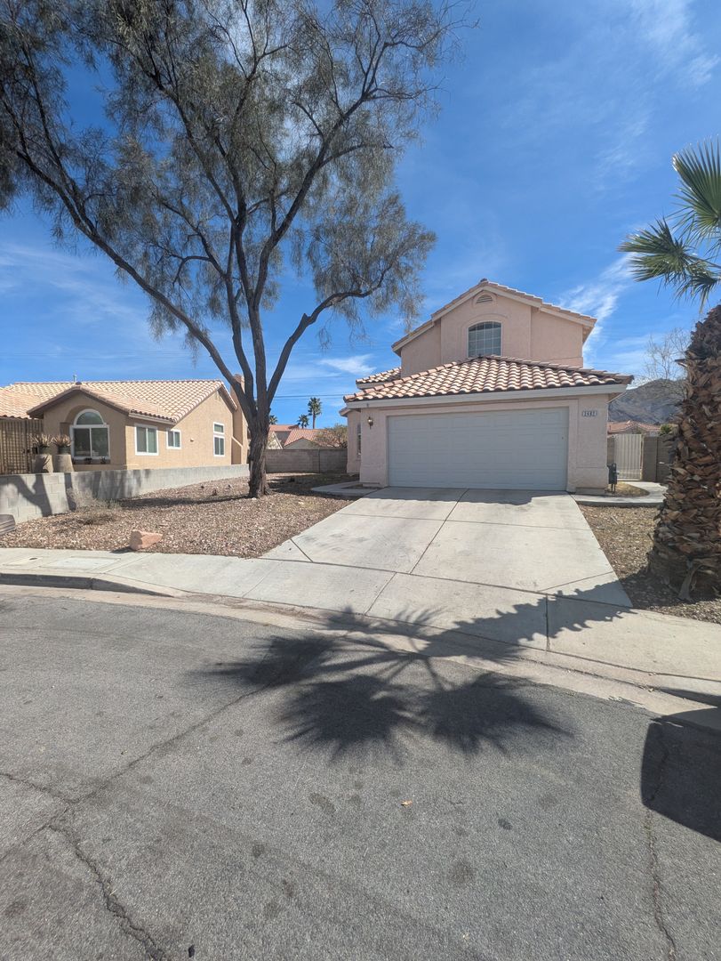 Las Vegas House: 2462 Cavern Cove Way