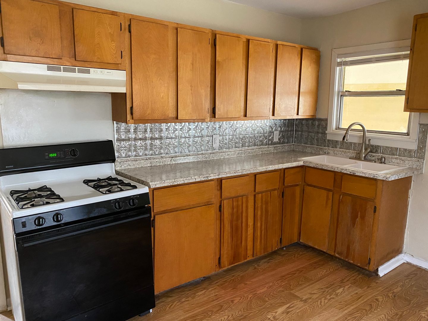 Sherman House: 200 N. Colbert Ave