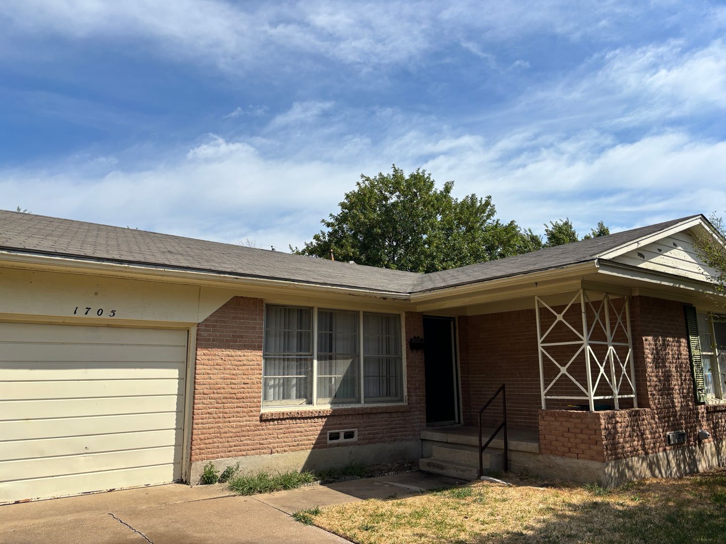 Sherman House: 1705 W. Birge