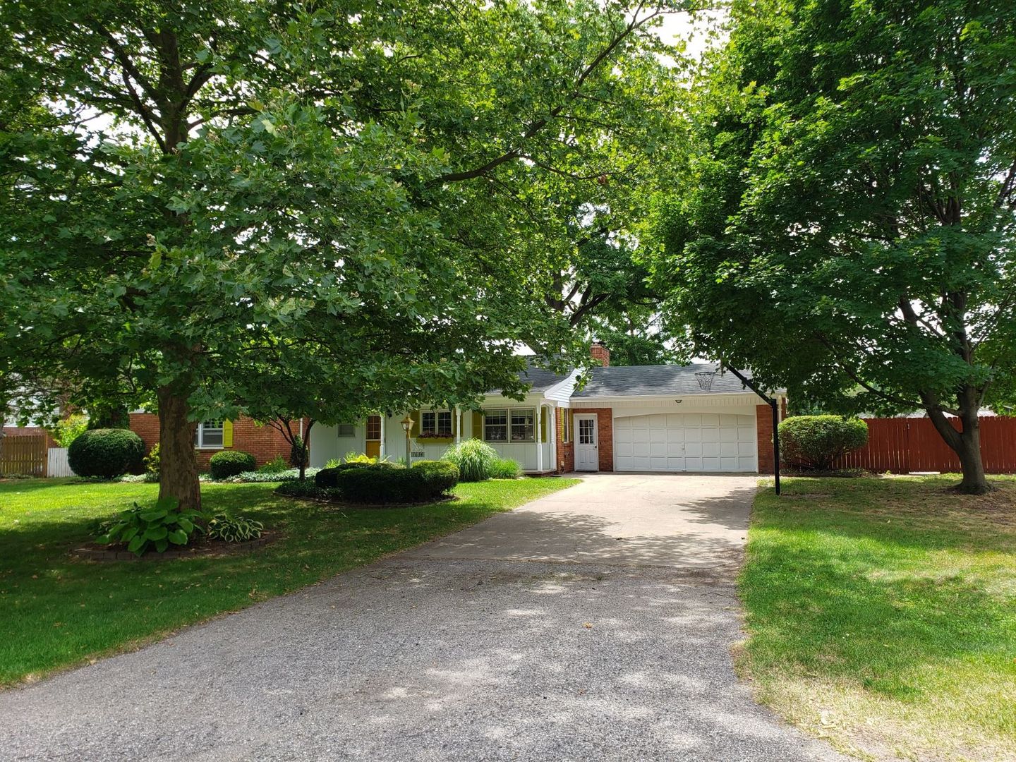 Stevensville House: 1634 N Bonny Bruce Dr.