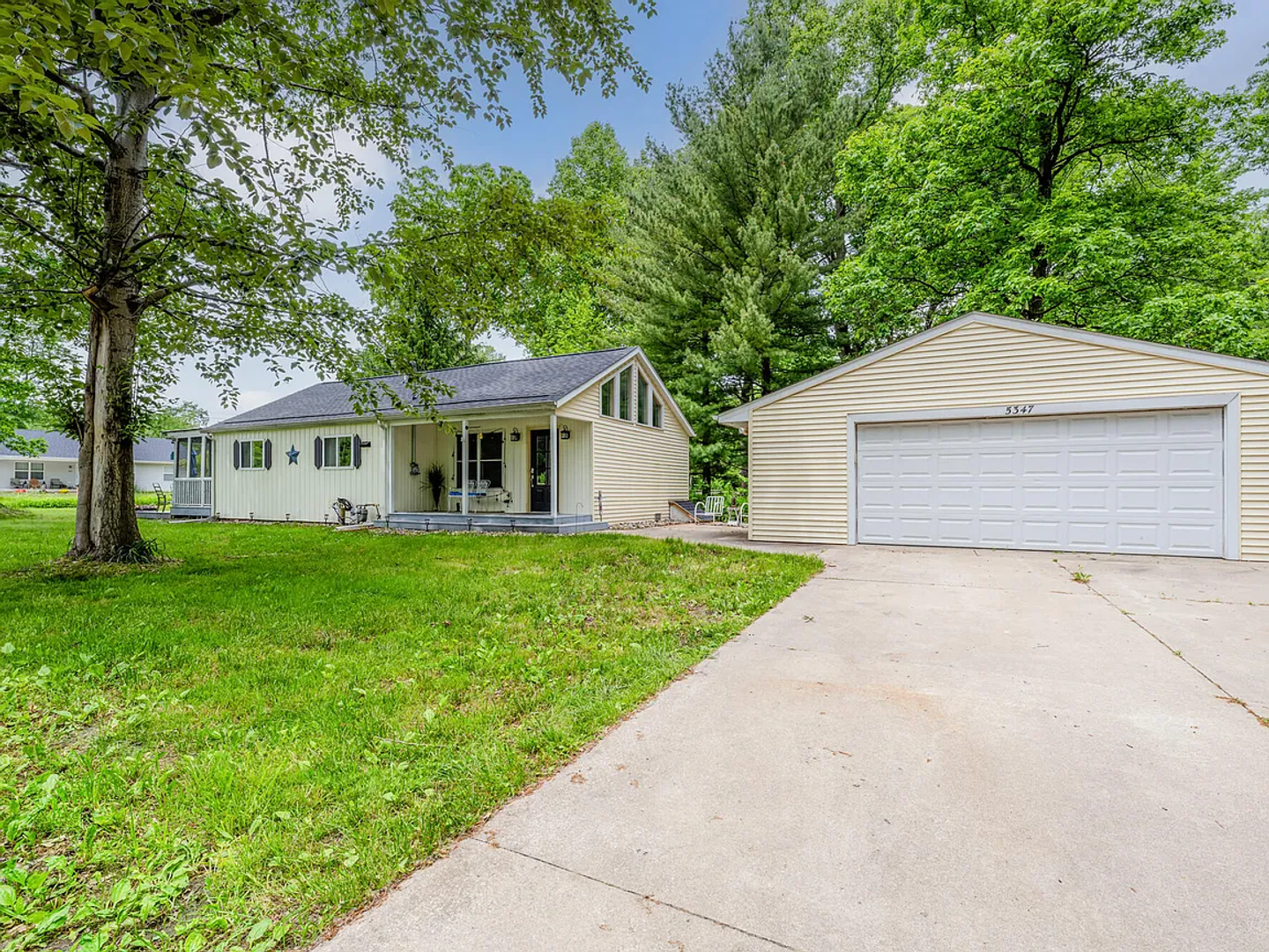 Coloma House: 5347 Marquette Dr.