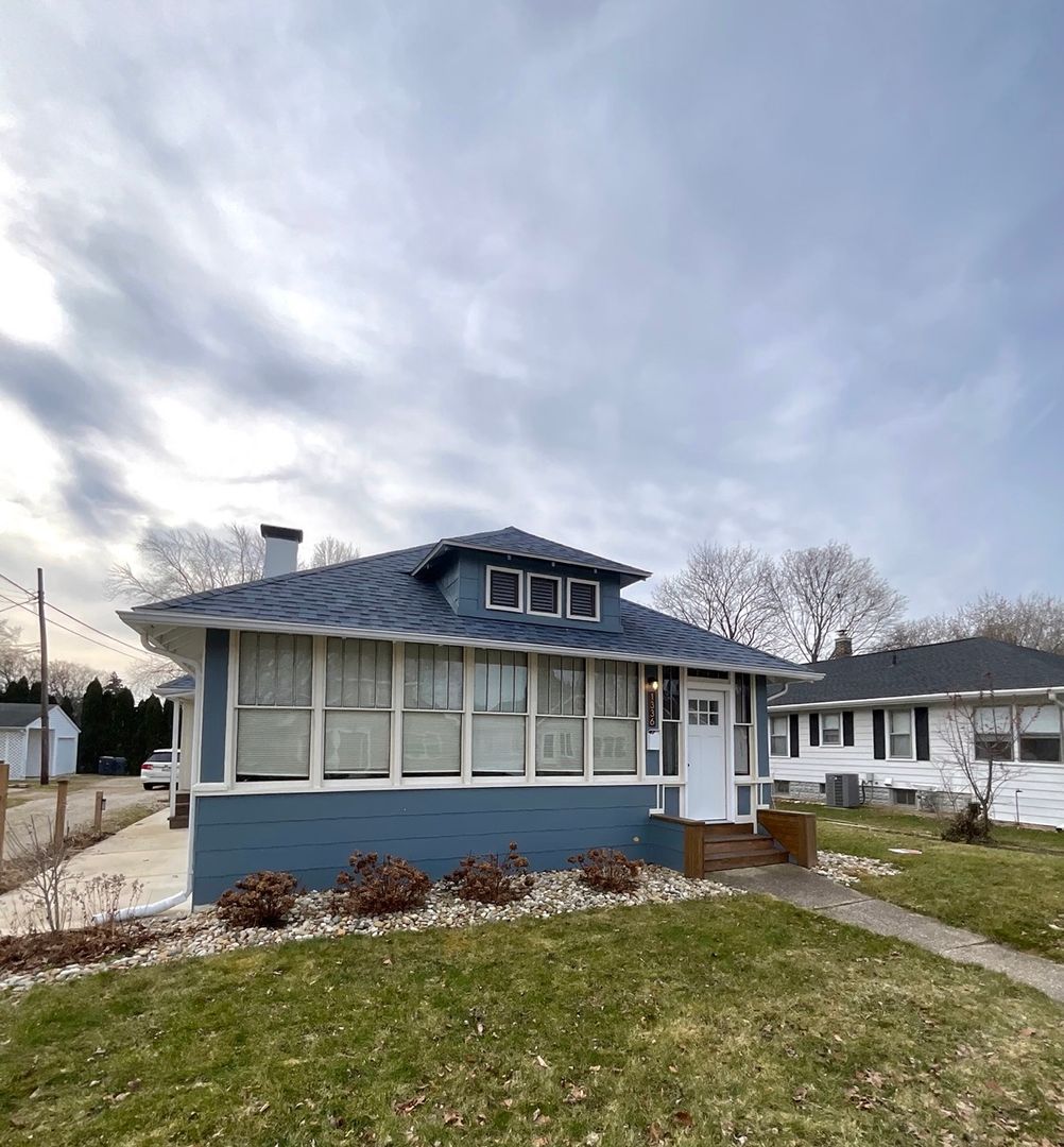 Saint Joseph House: 1336 Wolcott