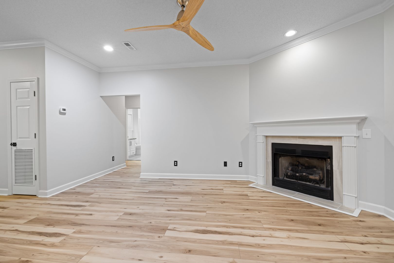 Helo Heights - Apt C 5 of 12