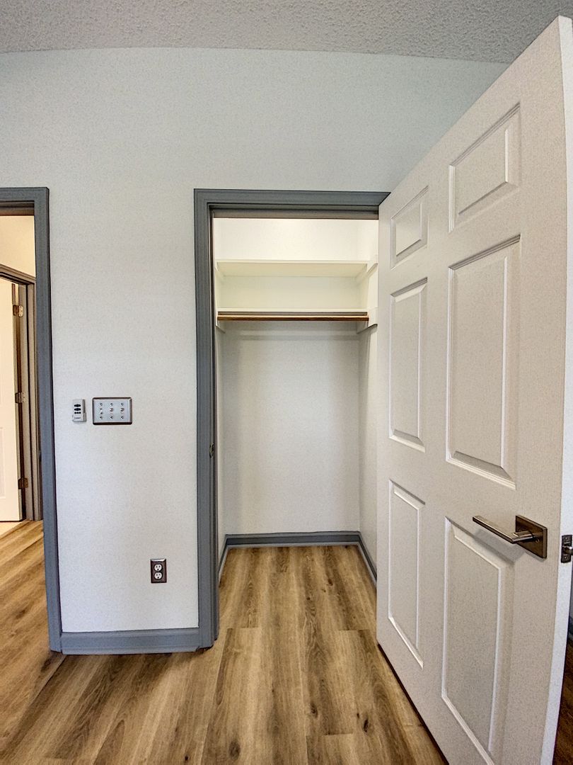 Helo Heights - Apt A 21 of 29