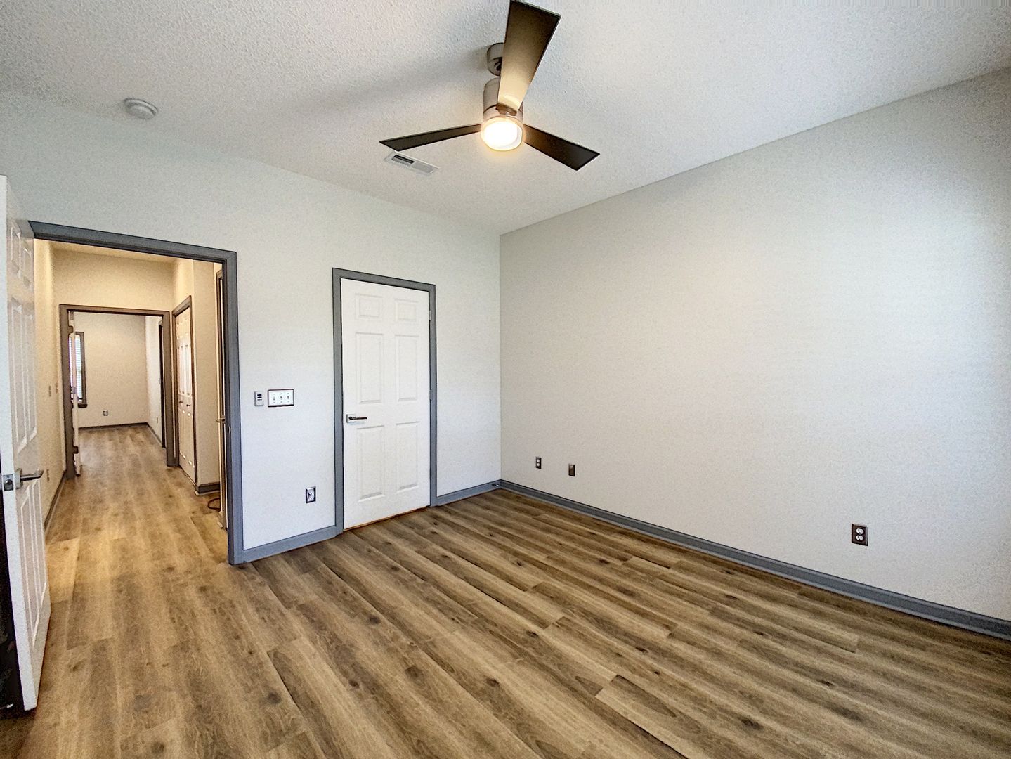 Helo Heights - Apt A 20 of 29