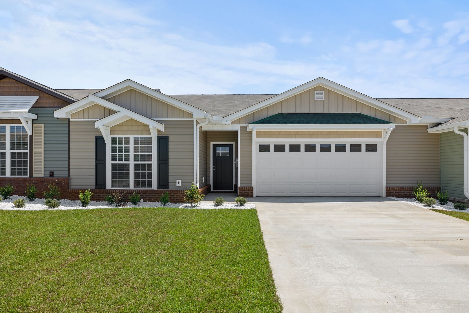 Enterprise Townhome: 132 Wingate Ave