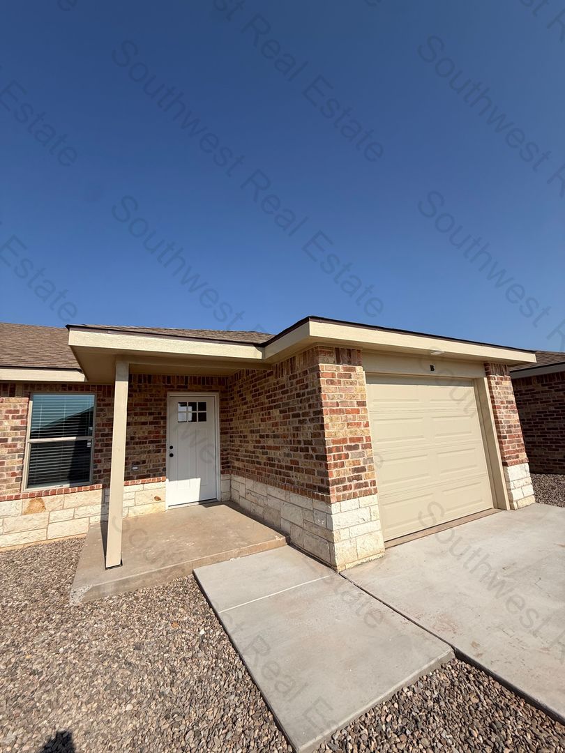 Clovis Apartment: 3521 Ethan
